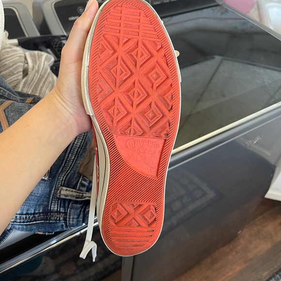 Daisy Converse Chuck Taylor Platform High Tops - Picture 11 of 14